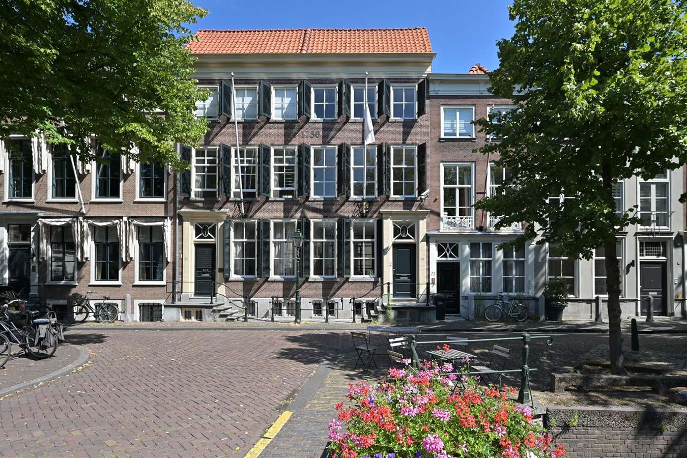 Nieuwe Uitleg 24 Nieuwe Uitleg 24
