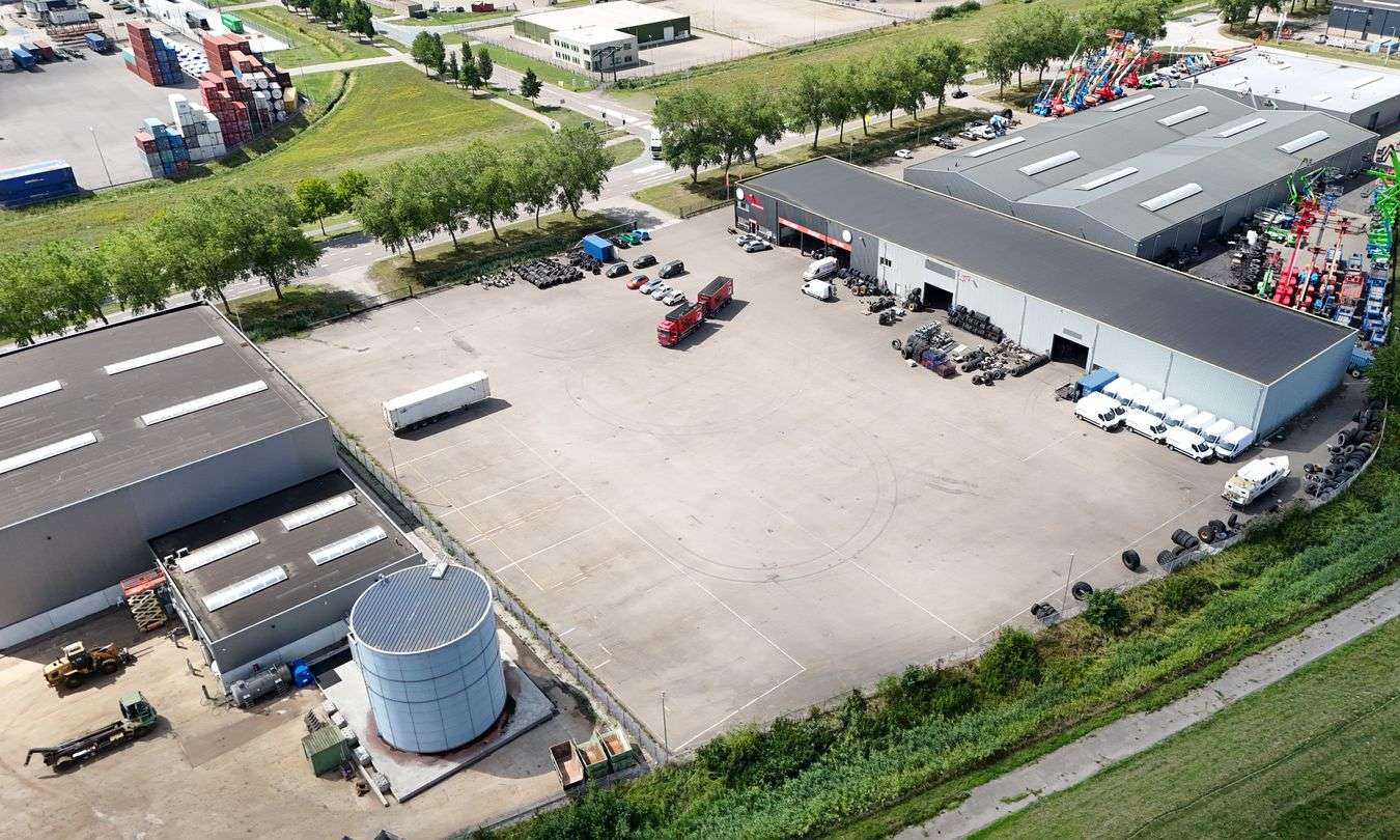 Oostelijke Randweg 12 Oostelijke Randweg 12
