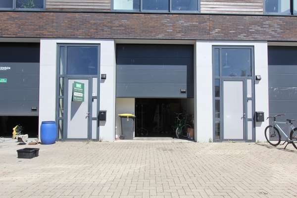 Izaäk Enschedéweg 18