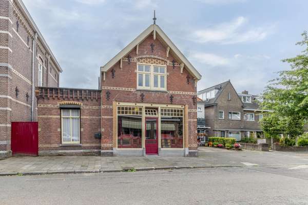 Liesbosstraat 25 Liesbosstraat 25