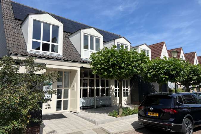 Dorpsstraat 9-b Dorpsstraat 9-b