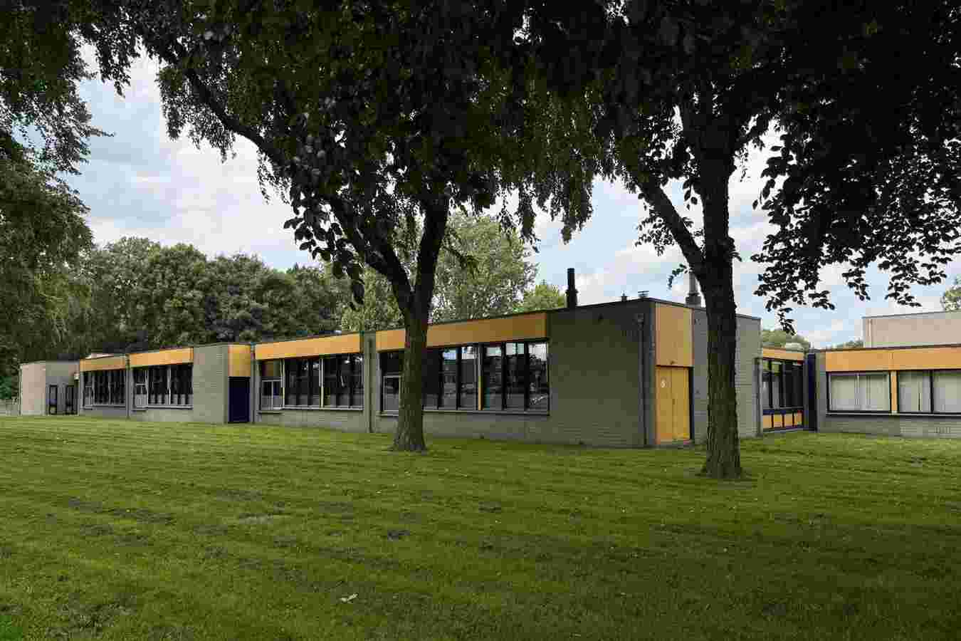 Bovenburen 76