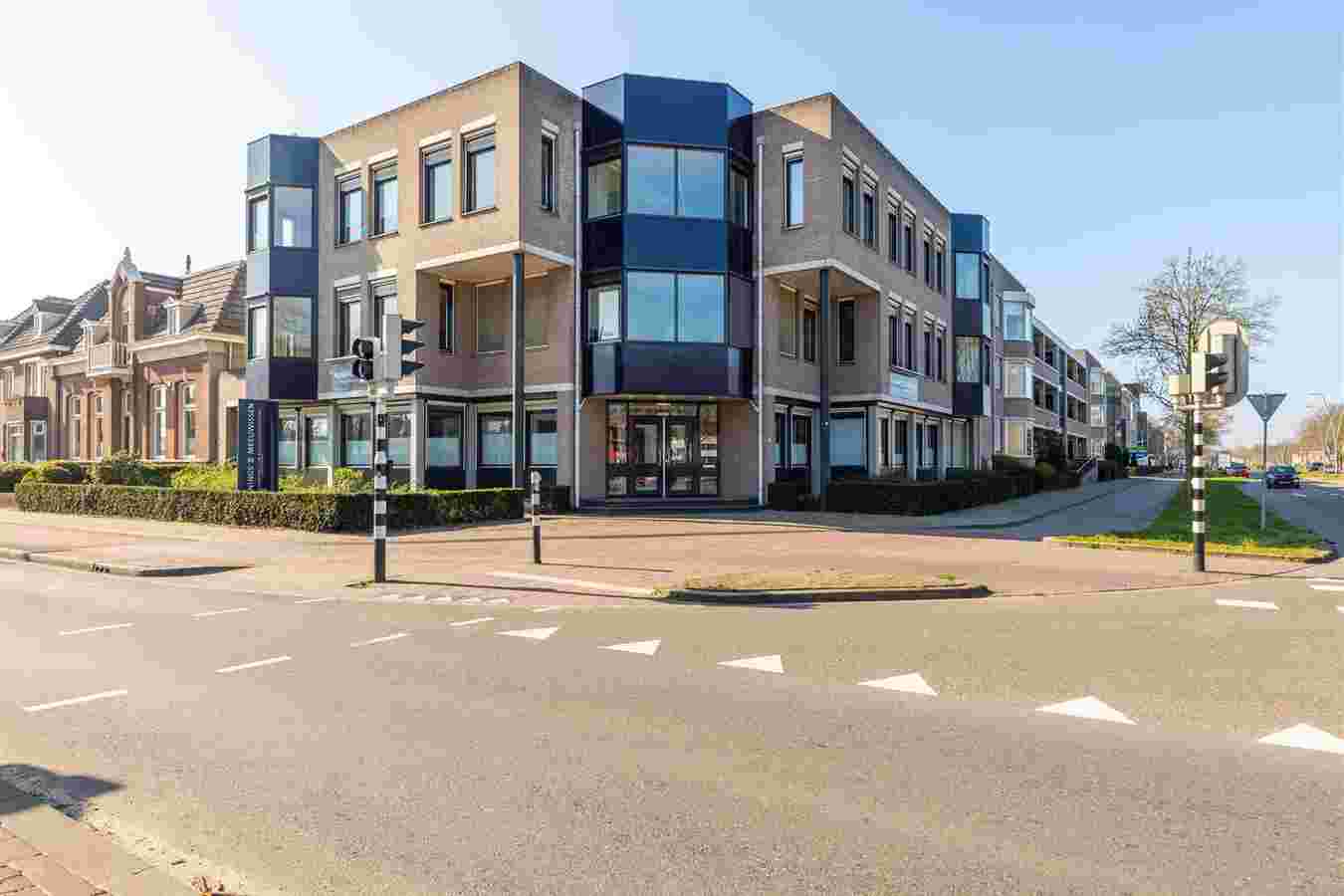 Wethouder van Eschstraat 2