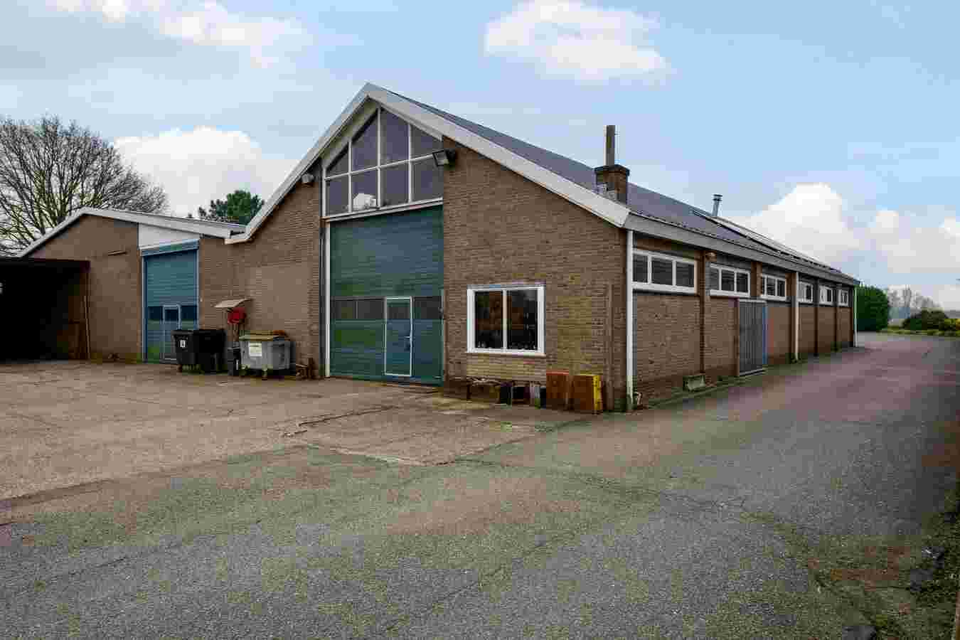 Middenweg 83