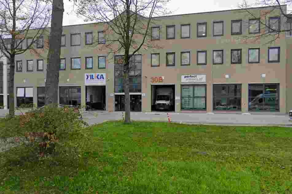 Jarmuiden 30 e