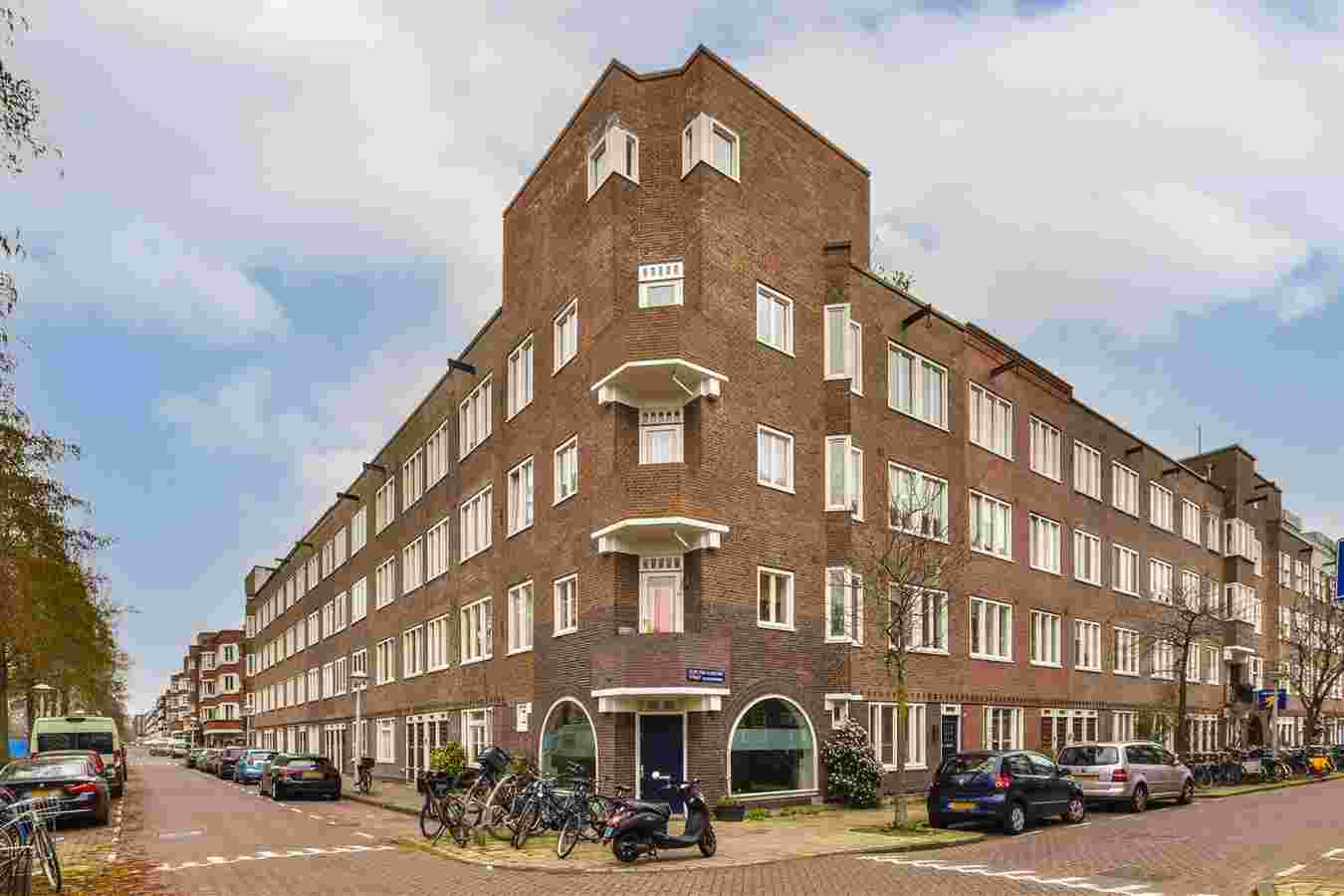 Filips van Almondestraat 32