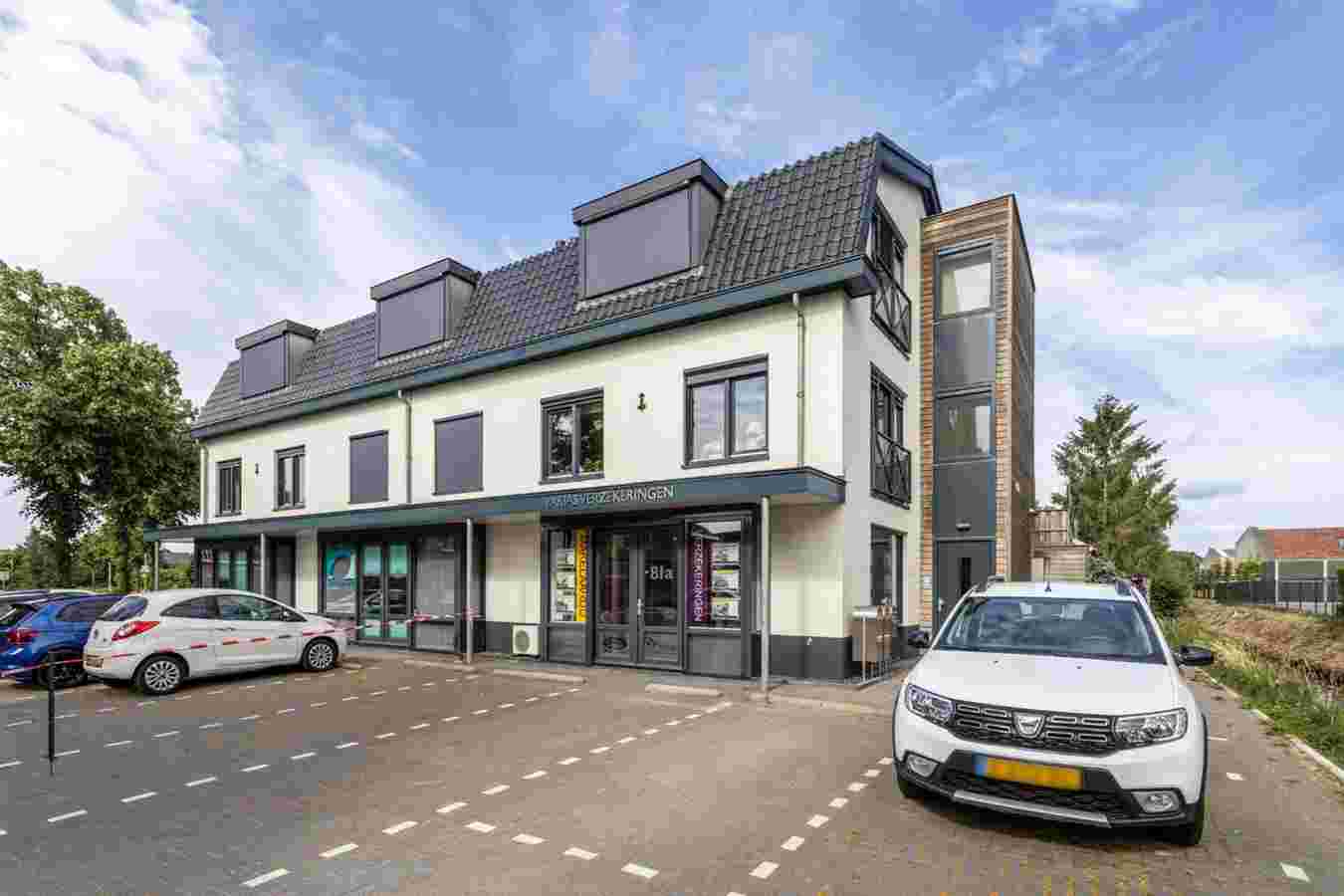 Hoofdweg 81 a