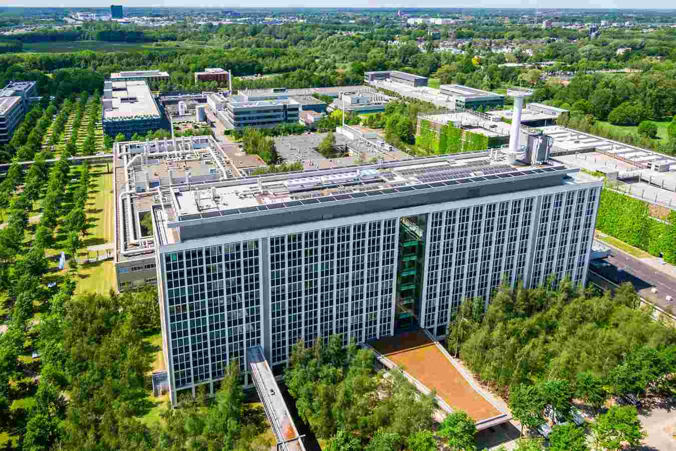 High Tech Campus 37