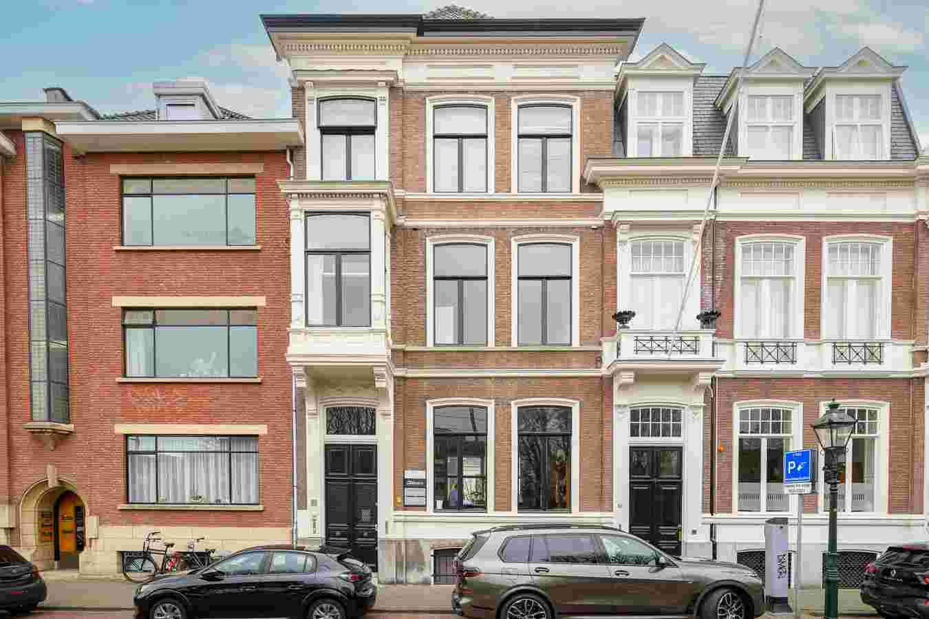 Koninginnegracht 81