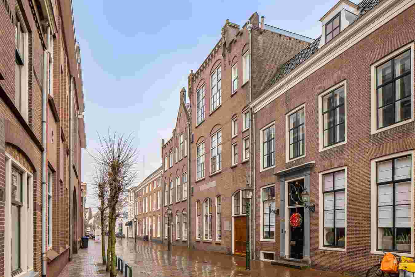 Kloosterstraat 9