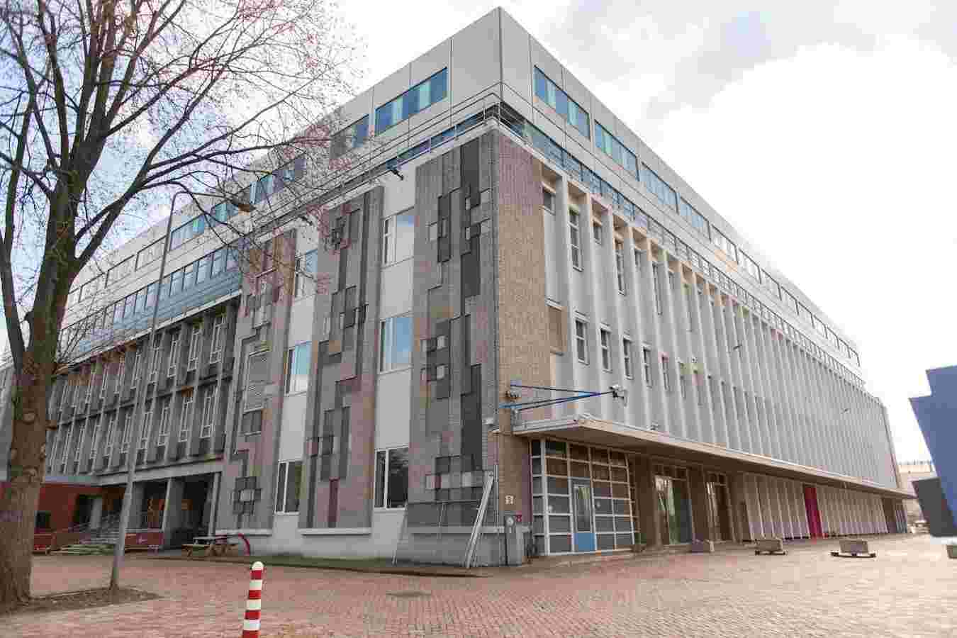 Professor Dr Dorgelolaan 2