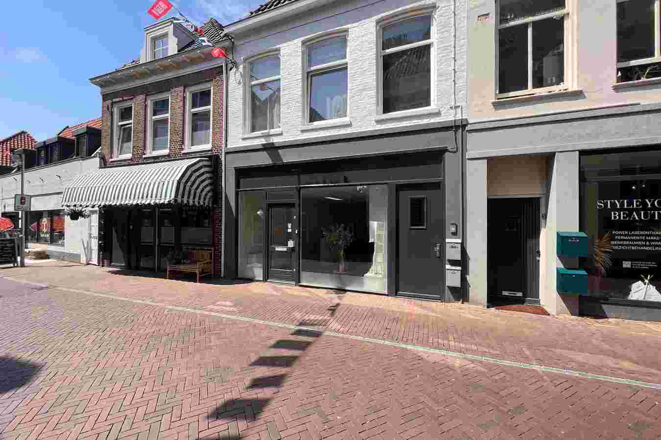 Donkerstraat 3