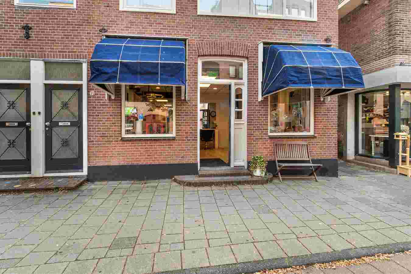 Landstraat 12