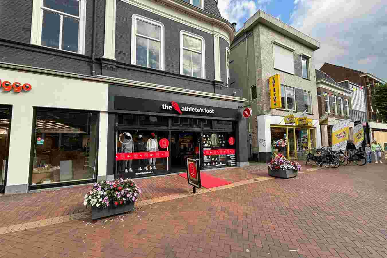 Grotestraat 64