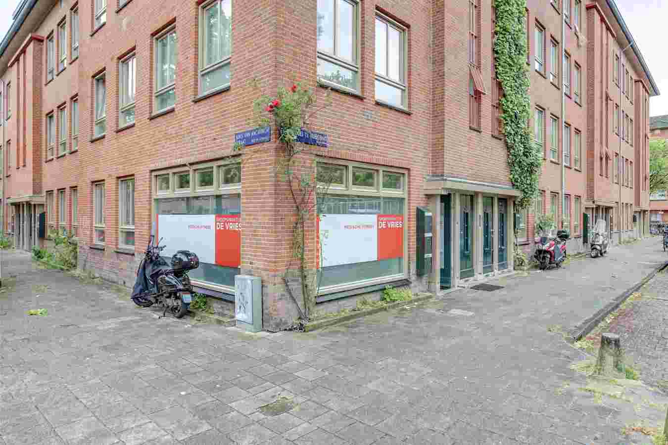 Tjerk Hiddes de Vriesstraat 21 - 23