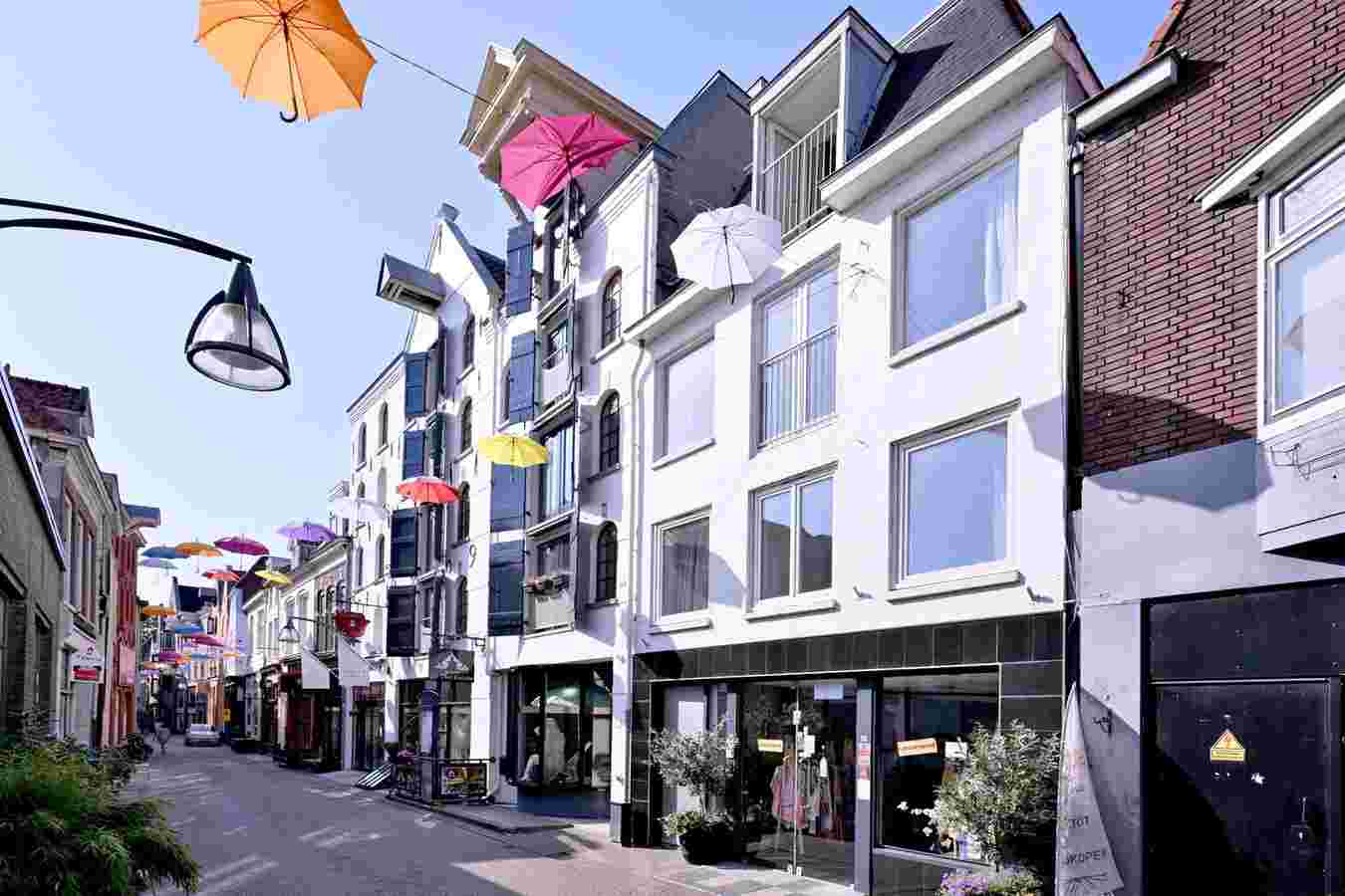 Grote Overstraat 28