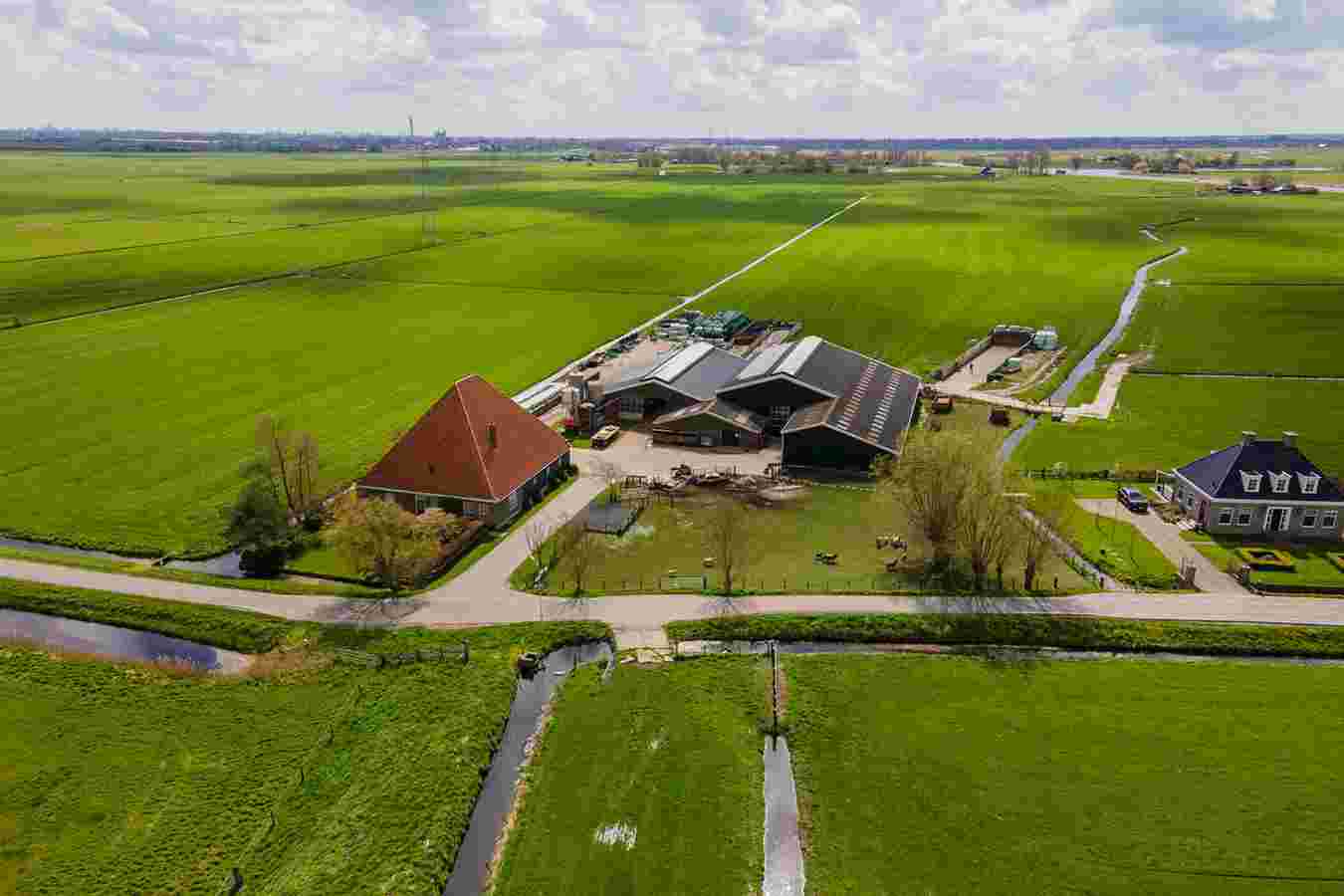 Middelweg 6