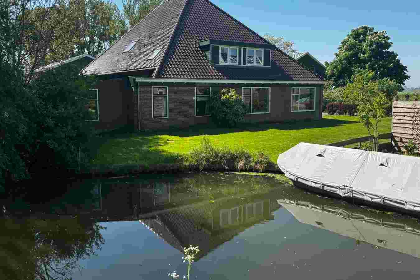 Broerdijk 8