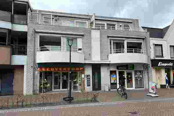 Hoofdstraat 63