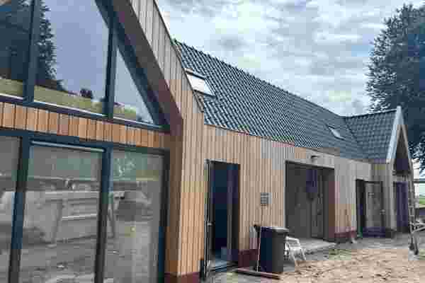 Broekermeerdijk 8