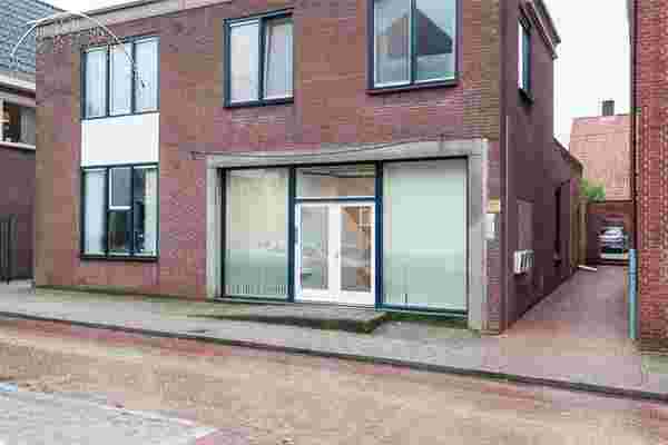 Landstraat 32