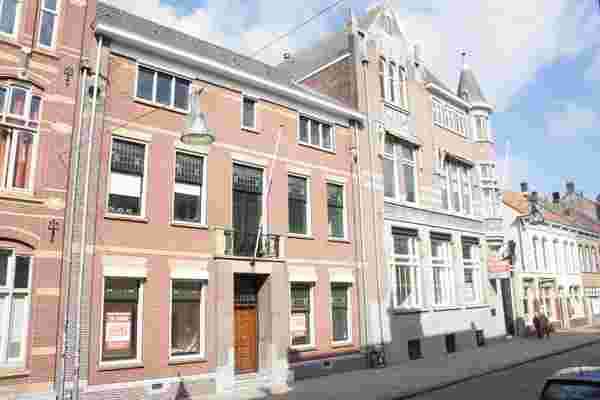 Stationsstraat 43