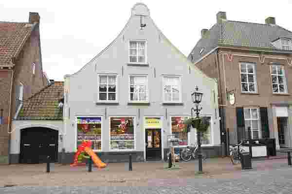 Markt 6