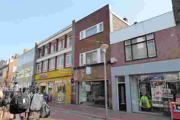 Spoorstraat 42