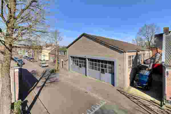 Abdis van Thornstraat 16