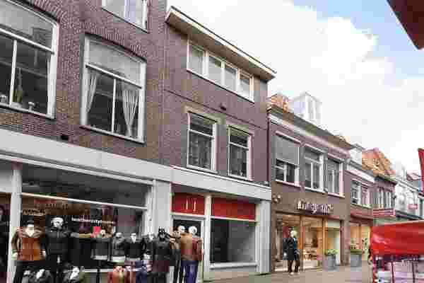 Nieuwsteeg 37