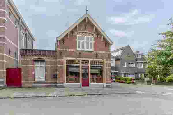 Liesbosstraat 25