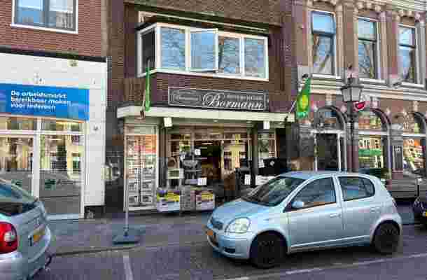 Veemarkt 15