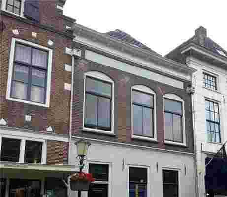 Beekstraat 37