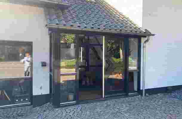 Hintham 117 B