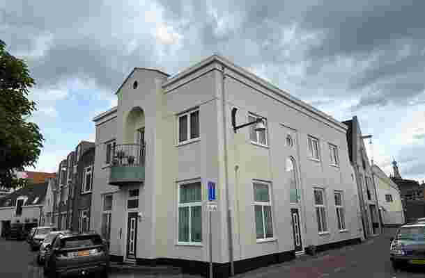 Kloosterstraat 13