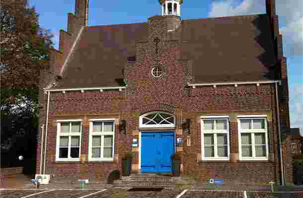 Dorpsstraat 18