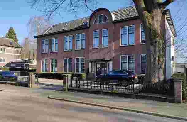 Prof. R&#246;ntgenstraat 8
