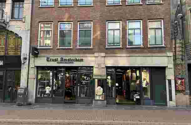 Reguliersbreestraat 30-32