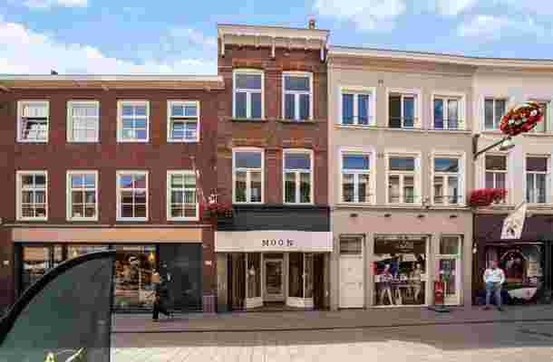 Halstraat 22