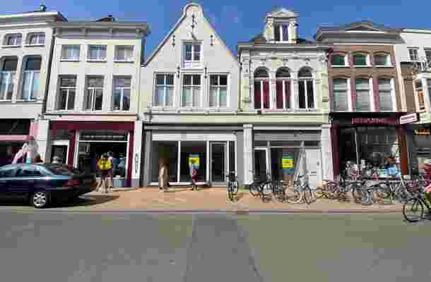 Oude Ebbingestraat 66