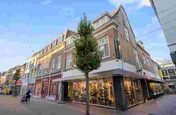 Hoogstraat 81