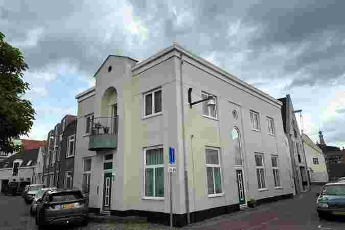 Kloosterstraat 13